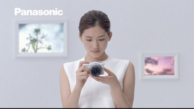 20180722.0807.4 Haruka Ayase - Panasonic Lumix GF5 (White exhibition ver.) (CM) (JPOP.ru).jpg