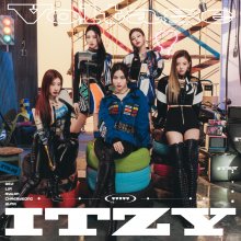 20220406.0239.04 ITZY Voltage (2022) (FLAC) cover.jpg