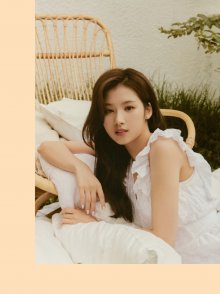 Sana 1st Photobook - Page 133.jpg