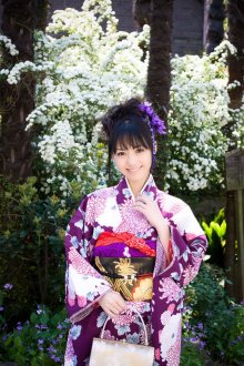 aino-kishi-kimono-xcity-gi-08.jpg